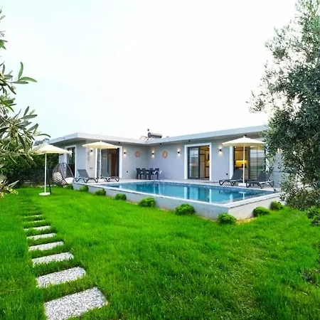 Eisa / Yaniklar Hotel